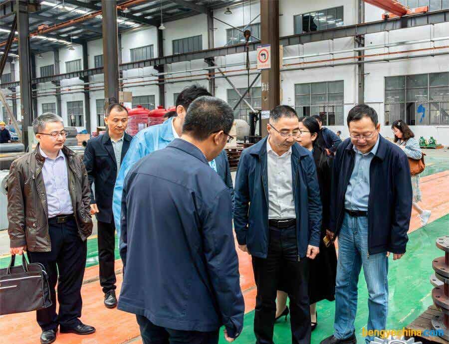 馬鞍山市市場監(jiān)督管理局局長陳國雙一行來到三聯泵業(yè)走訪調研
